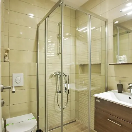 L'amour Hotel 3*